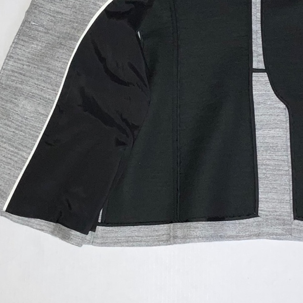 NWOT Banana Republic Blazer Gray - Size 4 - Picture 5 of 6